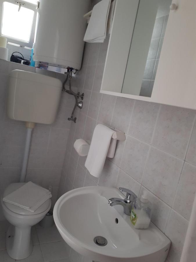 Maja Apartament *